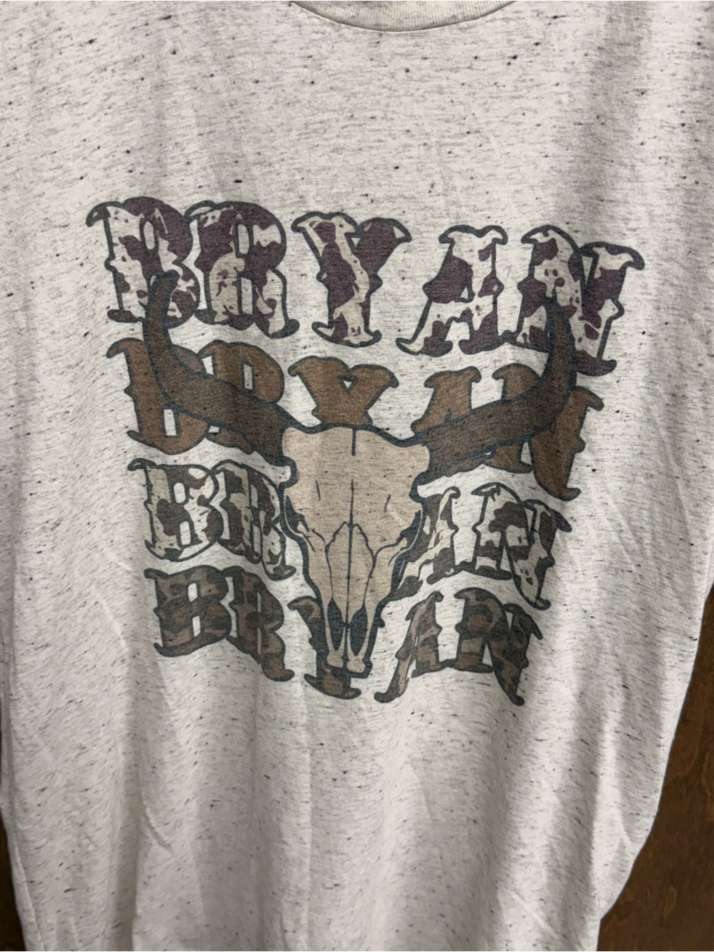Women's  Light Gray Graphic Tee with Western Skull Print